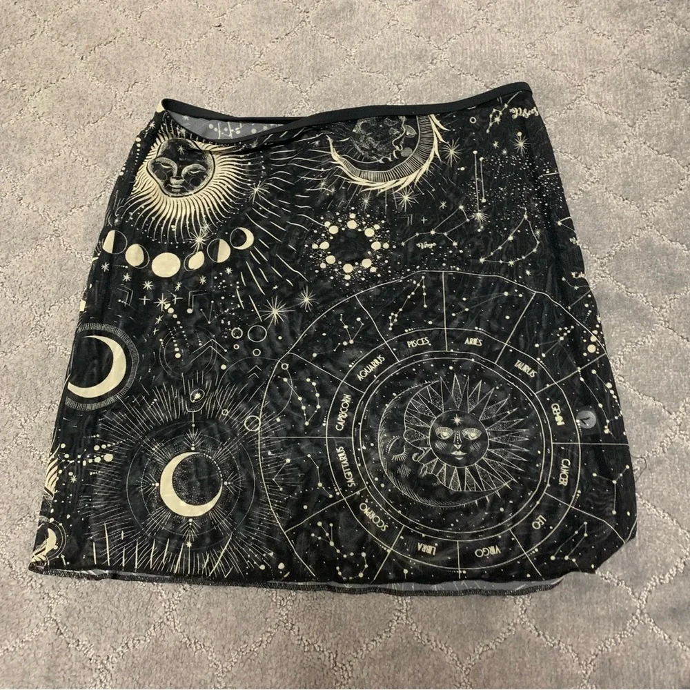 NWOT Atlantic Beach Moon & Sun Bikini Set with Skirt - Picture 2 of 2